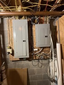 200 amp electrical panel complete showing cover and door closed